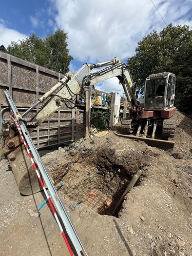 Takeuchi 8 Tonne split boom excavator