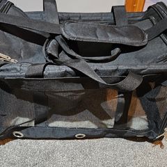 Pet carrier