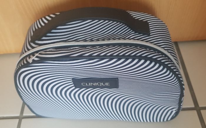 New Clinique Makeup Bag