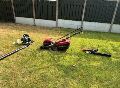 Lawnmower, Leaf blower, chainsaw bundle