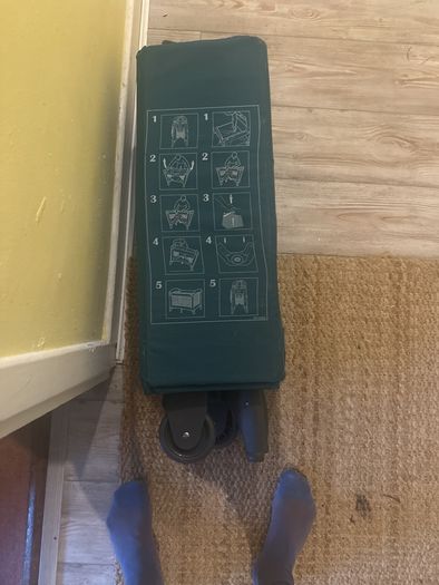 travel cot