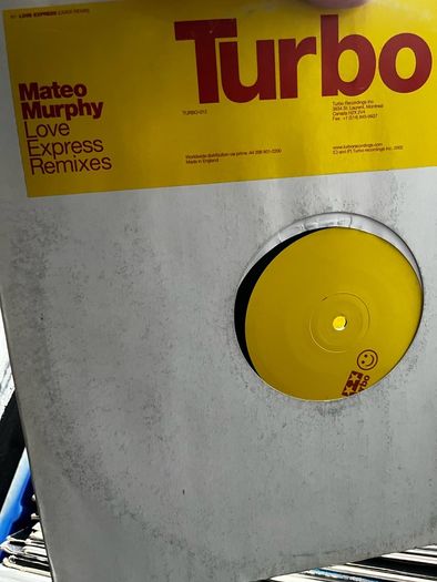 10e each Techno 12" vinyl