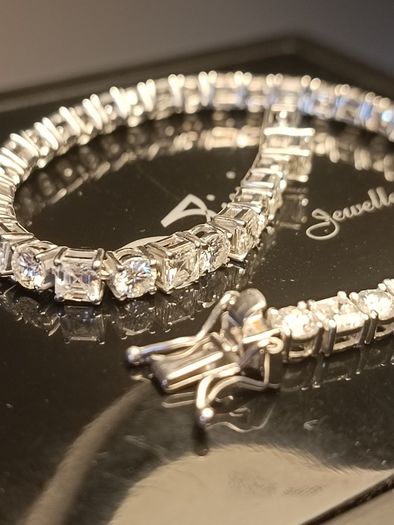 Rhodium Plated Sterling Silver 13 carat Moissanite Tennis Bracelet