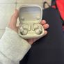 Beats earphones Image 3