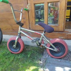 Fat tyre mini stunt bike