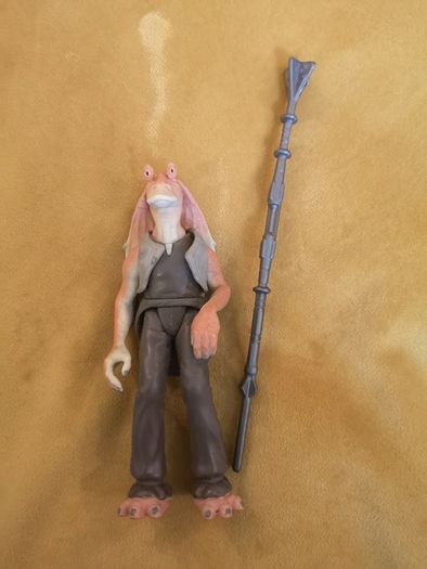 Star Wars Jar Jar Binks with Gungan Battle Staff Action Figure