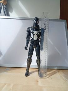 Black suit spider man