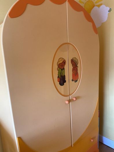 wardrobe