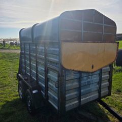 8x4,6 livestock trailer  reduced