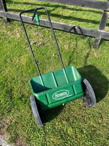 Fertiliser Spreader