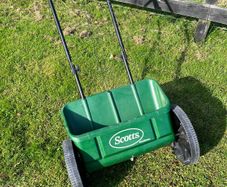Fertiliser Spreader