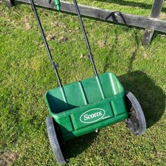 Fertiliser Spreader
