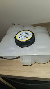 coolant tank for volvo