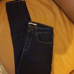 Levis skinny jeans
