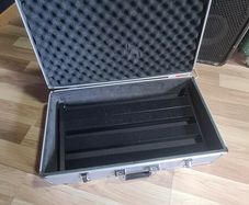 Harley Benton pedal board