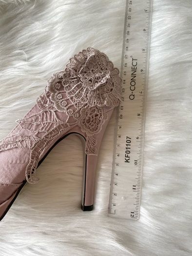 Brand New Lace Detail Lilac Peeptoe Heels