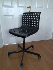 Swivel desk chair
