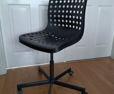 Swivel desk chair