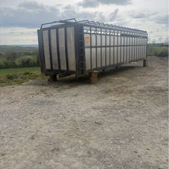 Cattle trailer