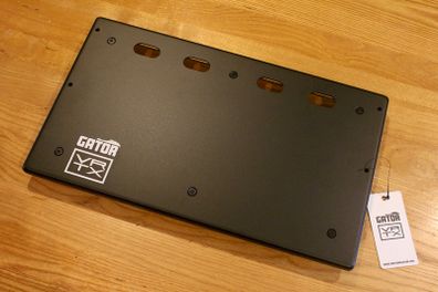 Gator Vertex Travel Lite Pedalboard - 17 x 10 with Gig Bag