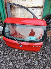 breaking bmw 1 series