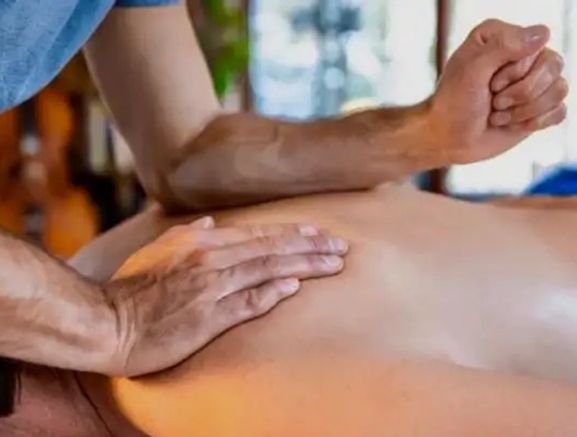 Masseuse/ Massage Therapist