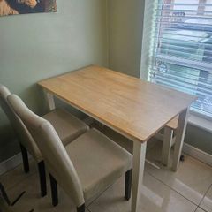 Table, chairs & bench