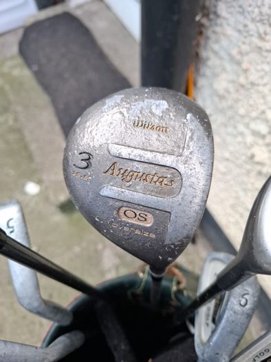 Full set of clubs suit beginner