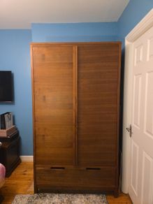 wardrobe and chest of drawers