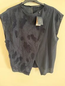 New with tags Massimo Dutti top size small