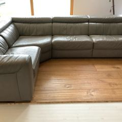 Large natuzzi leather couch