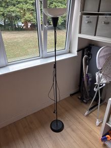floor lamp