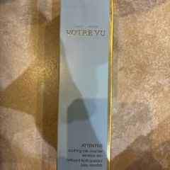 Votre Vu soothing milk cleanser