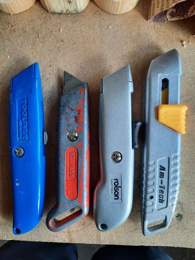 4 x Box Cutters