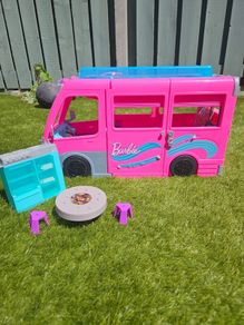 Barbie campervan + dolls