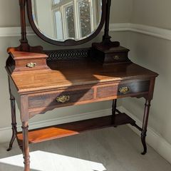 Antique mahogany dressing table with mirror