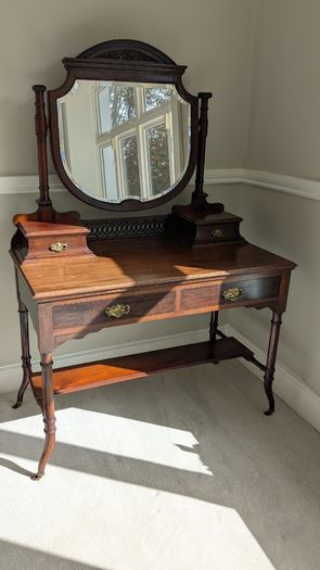 Antique mahogany dressing table with mirror