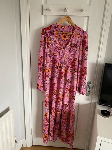 Ladies boho style pink floral dress