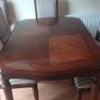 Dining table and 6 chairs Image 5