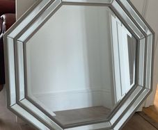 Hexagon Wall Mirror for sale (30' x 30')