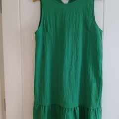 Green dress