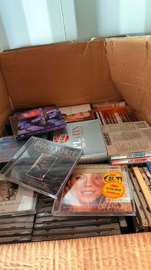 3000 Music CDs
