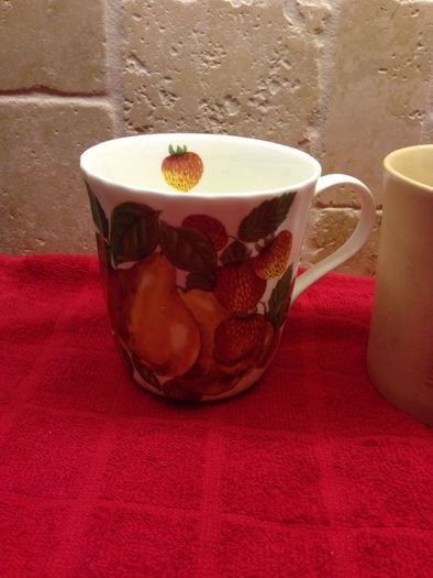 2 Mugs