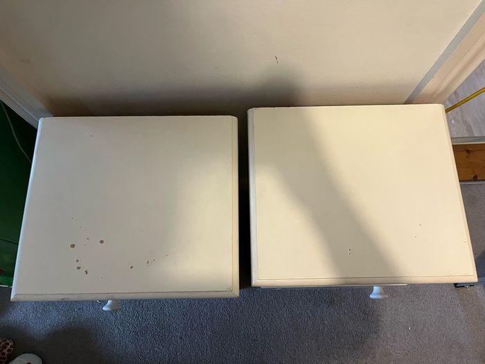White slim fit beside locker x 2