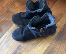Girls boots