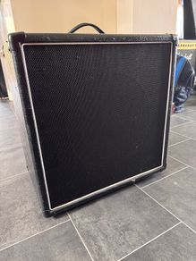 1x12 cab with UK made V30 8ohm speaker