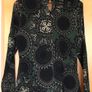 Size 12 Ladies Black&Green Mesh Top Image 5