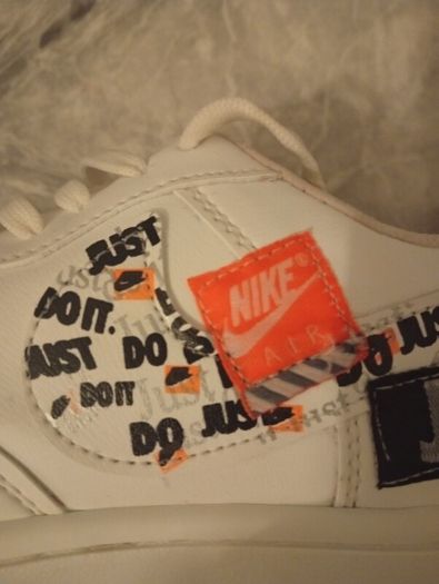 Nike Air Force 1 82s Trainers