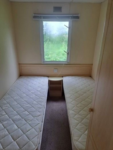 mobile home (open to offer)