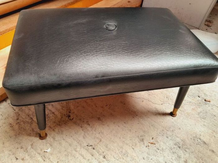 Mid century/vintage furniture